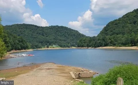 Lake Shore Road, Friendsville, MD 21531