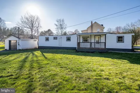103 Walnut St, Friendsville, MD 21531