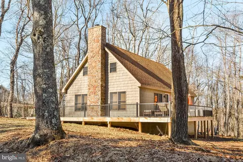 42 High Point Dr, Swanton, MD 21561