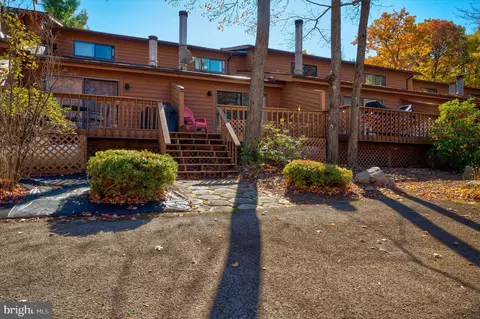 10 Laurel Brook Dr #10, Oakland, MD 21550