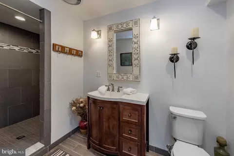 Bath - 758 Crows Point Rd, Swanton, MD 21561 photo 5 of 7