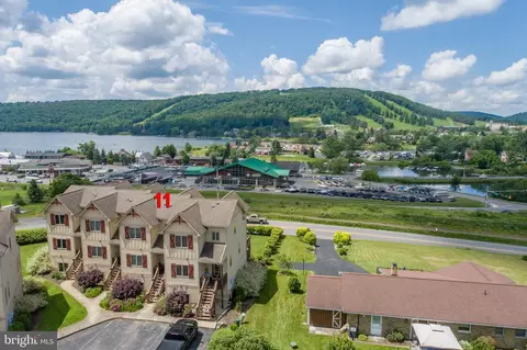 267 Mosser Rd #11, Mc Henry, MD 21541