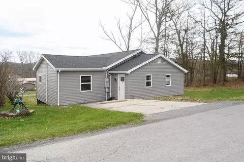 409 M St, Oakland, MD 21550
