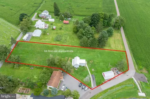 108 Cemetery Rd, Accident, MD 21520