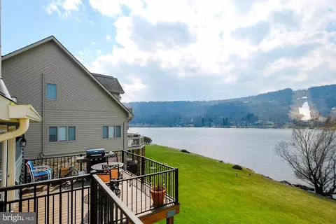 Exterior - 1333 Deep Creek Dr #4, Mc Henry, MD 21541 photo 6 of 11