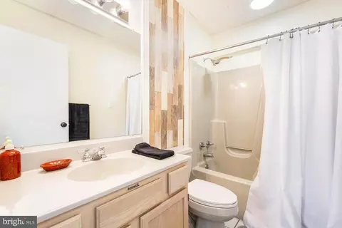 Bath - 1333 Deep Creek Dr #4, Mc Henry, MD 21541 photo 1 of 5