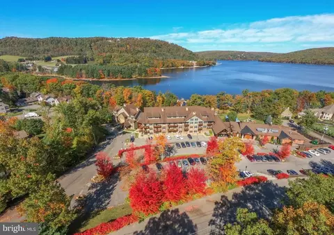 565 Glendale Rd #104B, Oakland, MD 21550