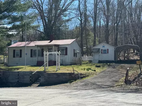 3598 Lake Shore Dr, Oakland, MD 21550