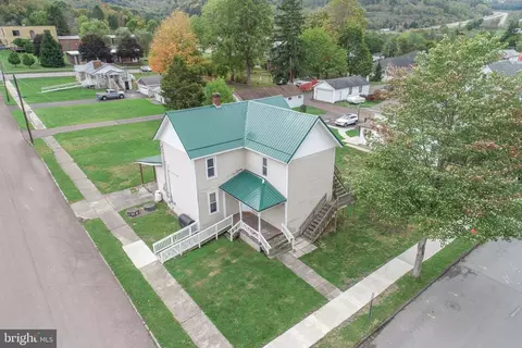253 Maple St, Friendsville, MD 21531