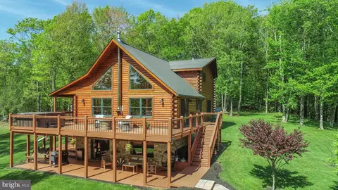295 Teaberry Ridge Rd, Lonaconing, MD 21539