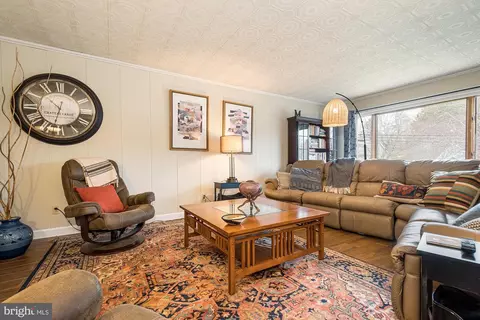 Living - 600 S 3rd St, Oakland, MD 21550 photo 2 of 7
