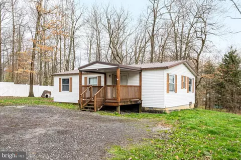 1400 Wheeling Ave, Mountain Lake Park, MD 21550
