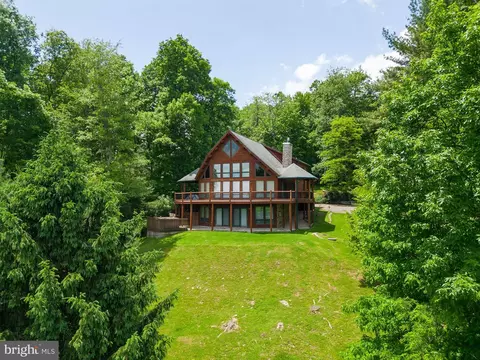 441 Paradise Hts, Oakland, MD 21550
