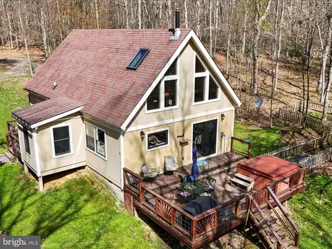 300 Big Rock Cabin Rd, Oakland, MD 21550