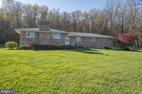 31525 Garrett Hwy, Accident, MD 21520