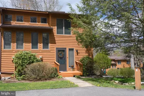 33 Laurel Brook Dr #33, Oakland, MD 21550