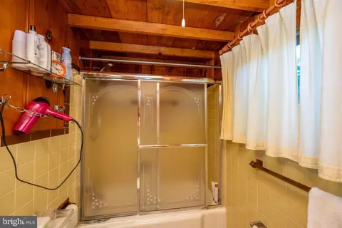 Bath - 63 Doc Thompson Rd, Swanton, MD 21561 photo 2 of 7