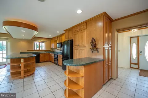 Kitchen - 489 Collier Rd, Accident, MD 21520 photo 2 of 4