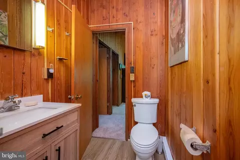 Bath - 1061 Crows Point Rd, Swanton, MD 21561 photo 2 of 7