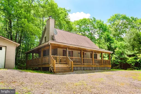 931 Black Oak Dr, Oakland, MD 21550