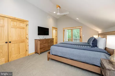 Bedroom - 819 Fork Run Trl, Mc Henry, MD 21541 photo 9 of 18