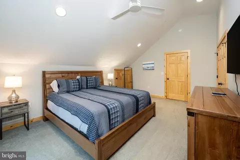 Bedroom - 819 Fork Run Trl, Mc Henry, MD 21541 photo 11 of 18