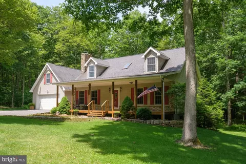 234 Maple Del Ln, Oakland, MD 21550