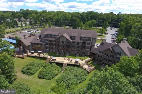 565 Glendale Rd #122, Oakland, MD 21550