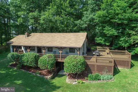 103 Overlook Dr, Oakland, MD 21550