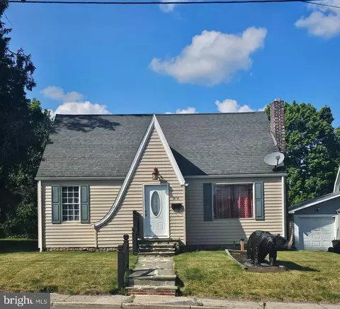 216 E Center St, Oakland, MD 21550