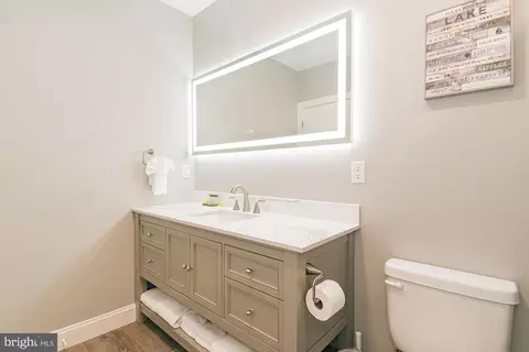 Bath - 157 Fairgate Rd, Mc Henry, MD 21541 photo 2 of 10