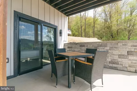 Exterior - 157 Fairgate Rd, Mc Henry, MD 21541 photo 7 of 13