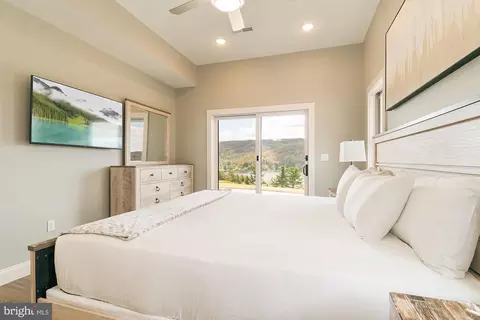 Bedroom - 157 Fairgate Rd, Mc Henry, MD 21541 photo 7 of 12