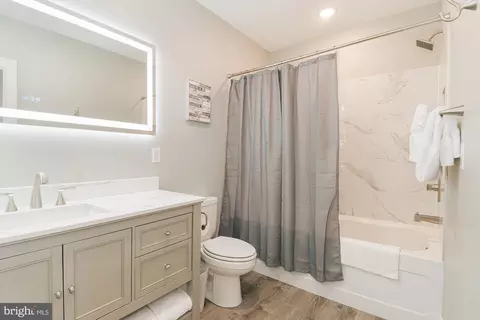 Bath - 157 Fairgate Rd, Mc Henry, MD 21541 photo 3 of 10