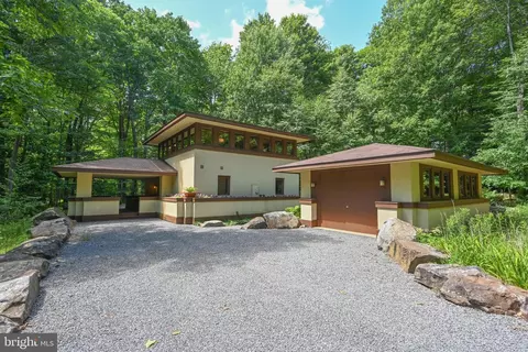 1585 Legeer Rd, Bittinger, MD 21522