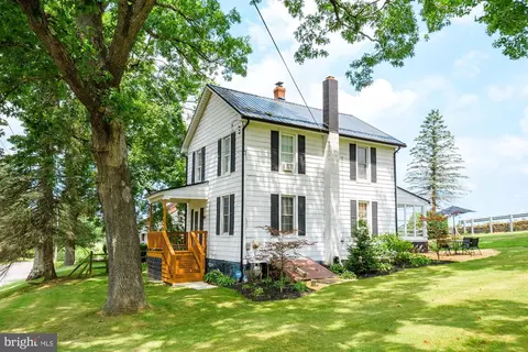 227 W Liberty St, Oakland, MD 21550