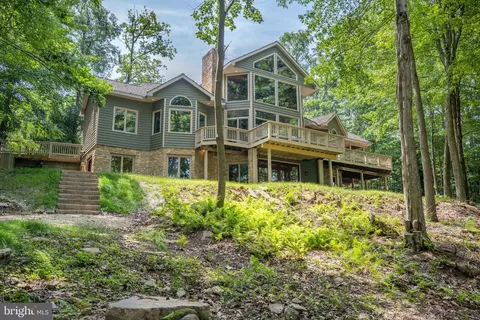 173 Pinnacle Dr, Swanton, MD 21561