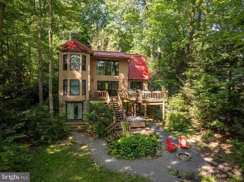 483 Skippers Point Rd, Oakland, MD 21550