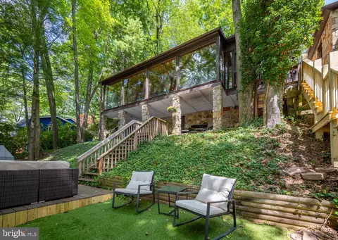 135 Deep Creek Dr, Mc Henry, MD 21541