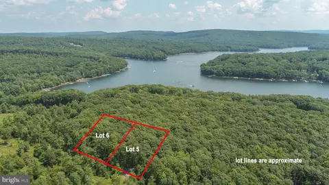 5 Quentin Lane, Oakland, MD 21550