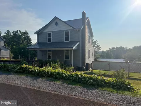 608 I St, Oakland, MD 21550