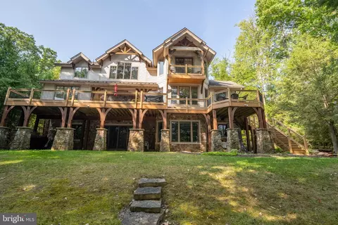 214 Mccomas Beach Ter, Oakland, MD 21550