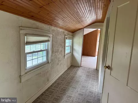 Entry Way - 2 E Center St, Oakland, MD 21550 photo 1 of 1