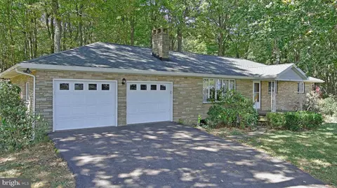 165 Valley View Ln, Frostburg, MD 21532