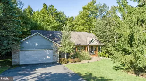 1489 Mountainview Dr, Oakland, MD 21550