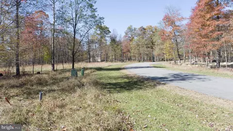 115 Campfire Dr, Mc Henry, MD 21541