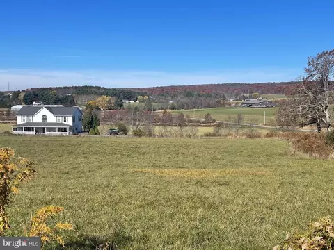 18 Green Meadow Ln, Mc Henry, MD 21541