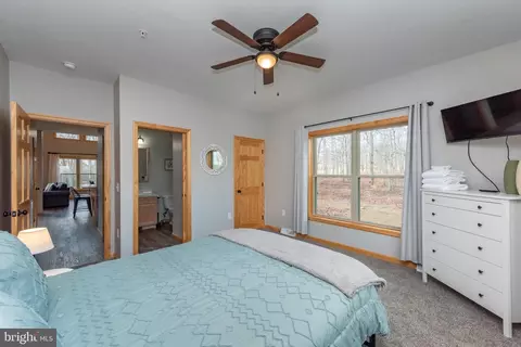 Bedroom - 367 Fern Loop Dr, Mc Henry, MD 21541 photo 6 of 16