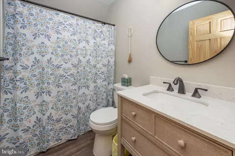 Bath - 367 Fern Loop Dr, Mc Henry, MD 21541 photo 4 of 5