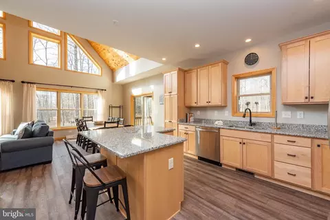 Kitchen - 367 Fern Loop Dr, Mc Henry, MD 21541 photo 3 of 4